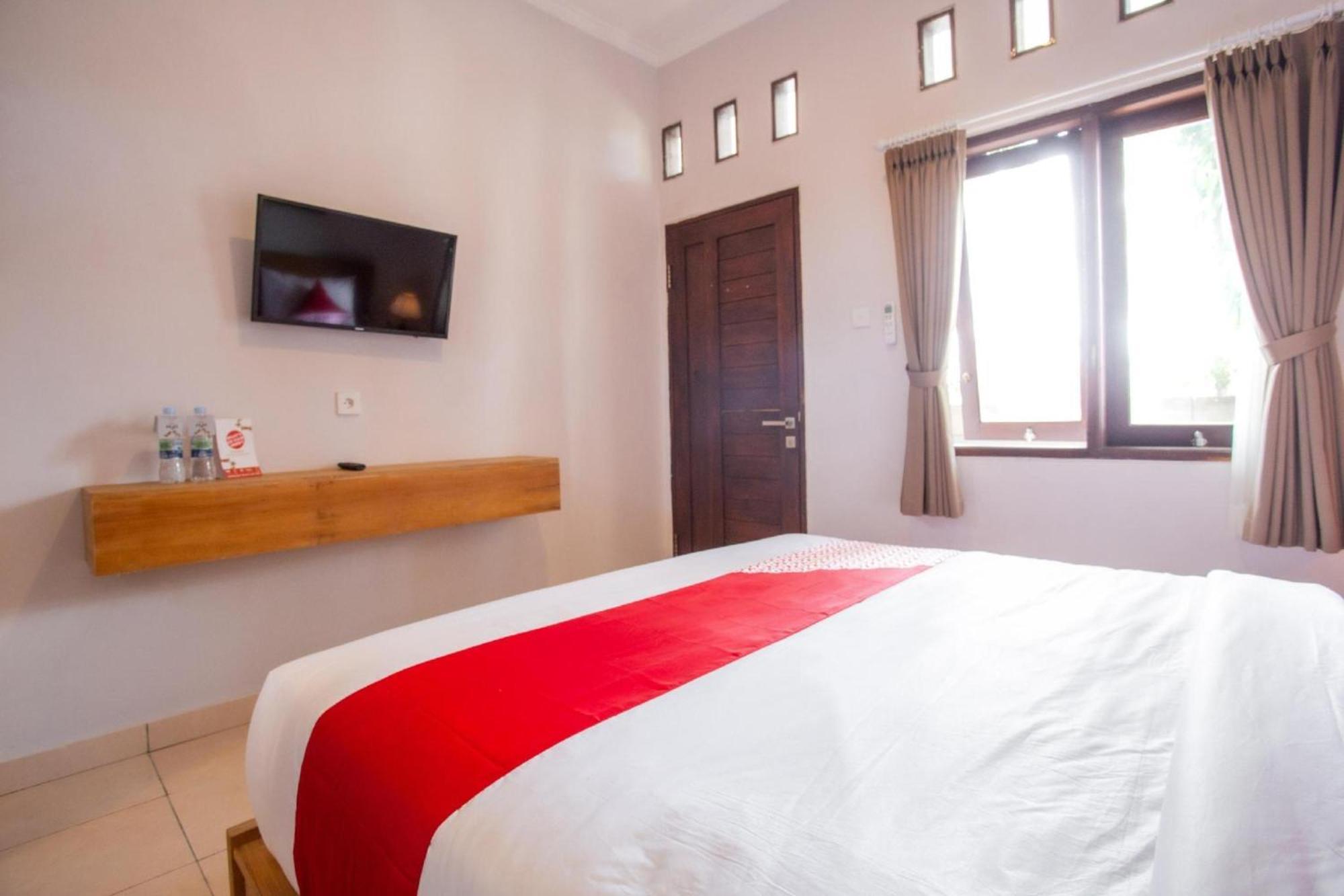 Oyo 1207 Pondok 789 Near Canggu Echo Beach Экстерьер фото