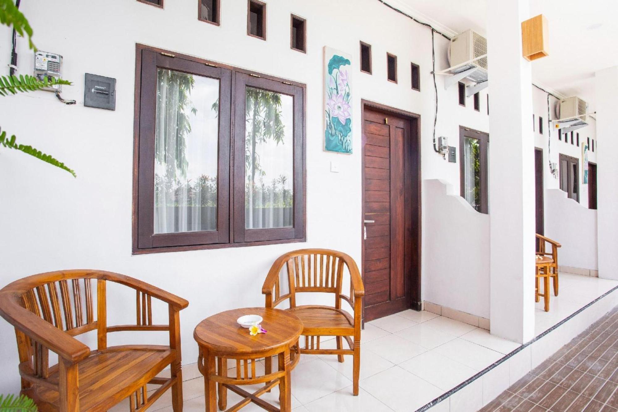 Oyo 1207 Pondok 789 Near Canggu Echo Beach Экстерьер фото