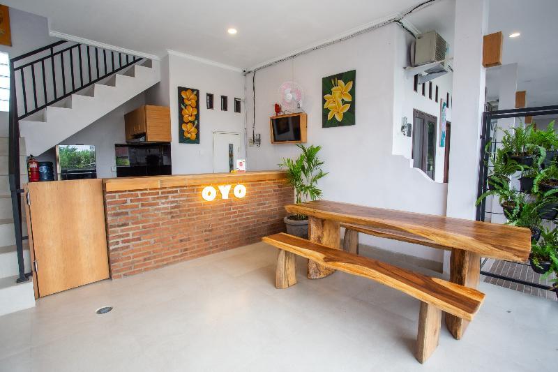 Oyo 1207 Pondok 789 Near Canggu Echo Beach Экстерьер фото